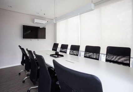 09 - Sala de reunio para at 10 pessoas.jpg