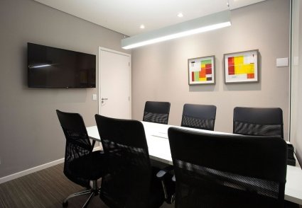 23 - Sala de reunio para at 6 pessoas.jpg